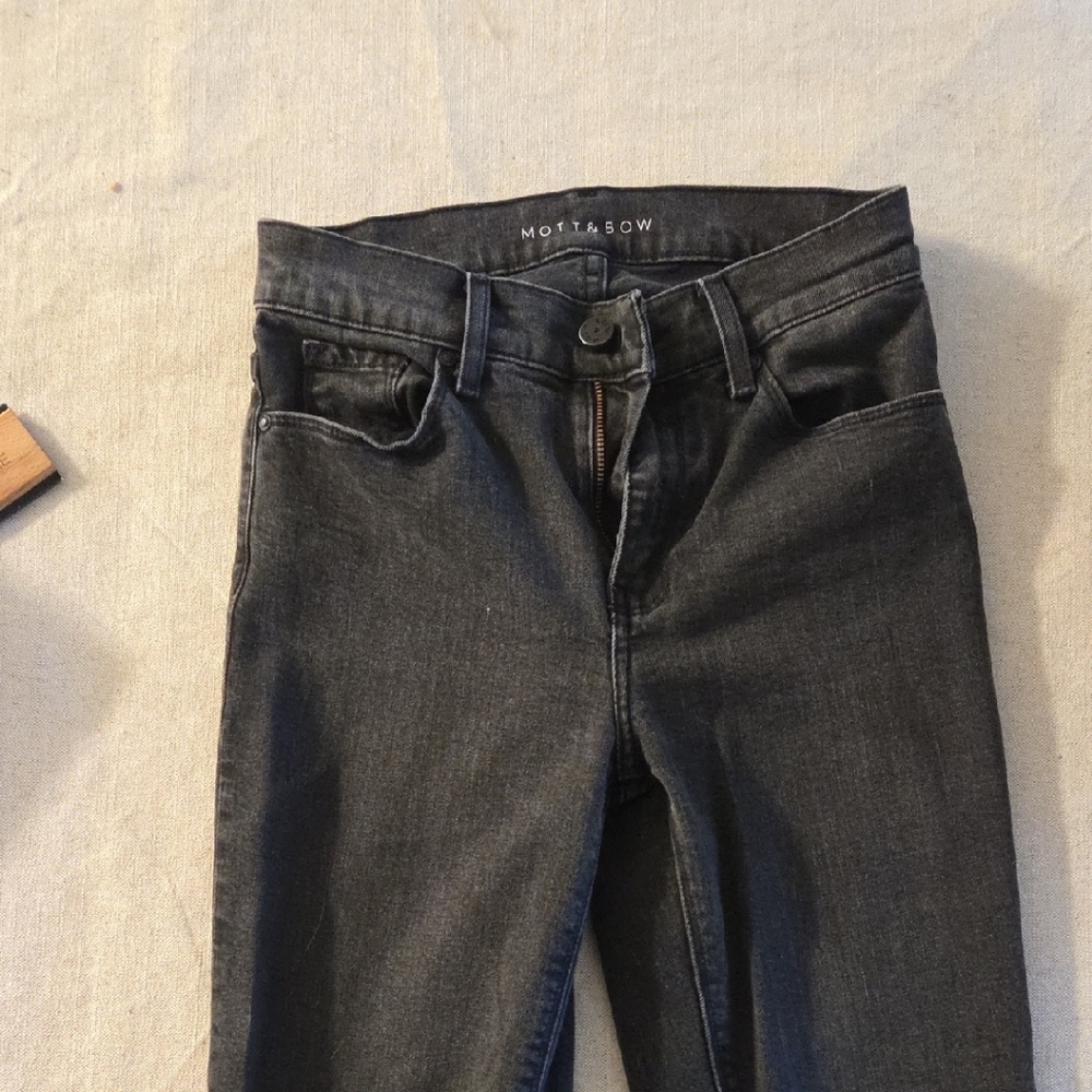Mot & Bow Women's Black Straight Leg Jeans